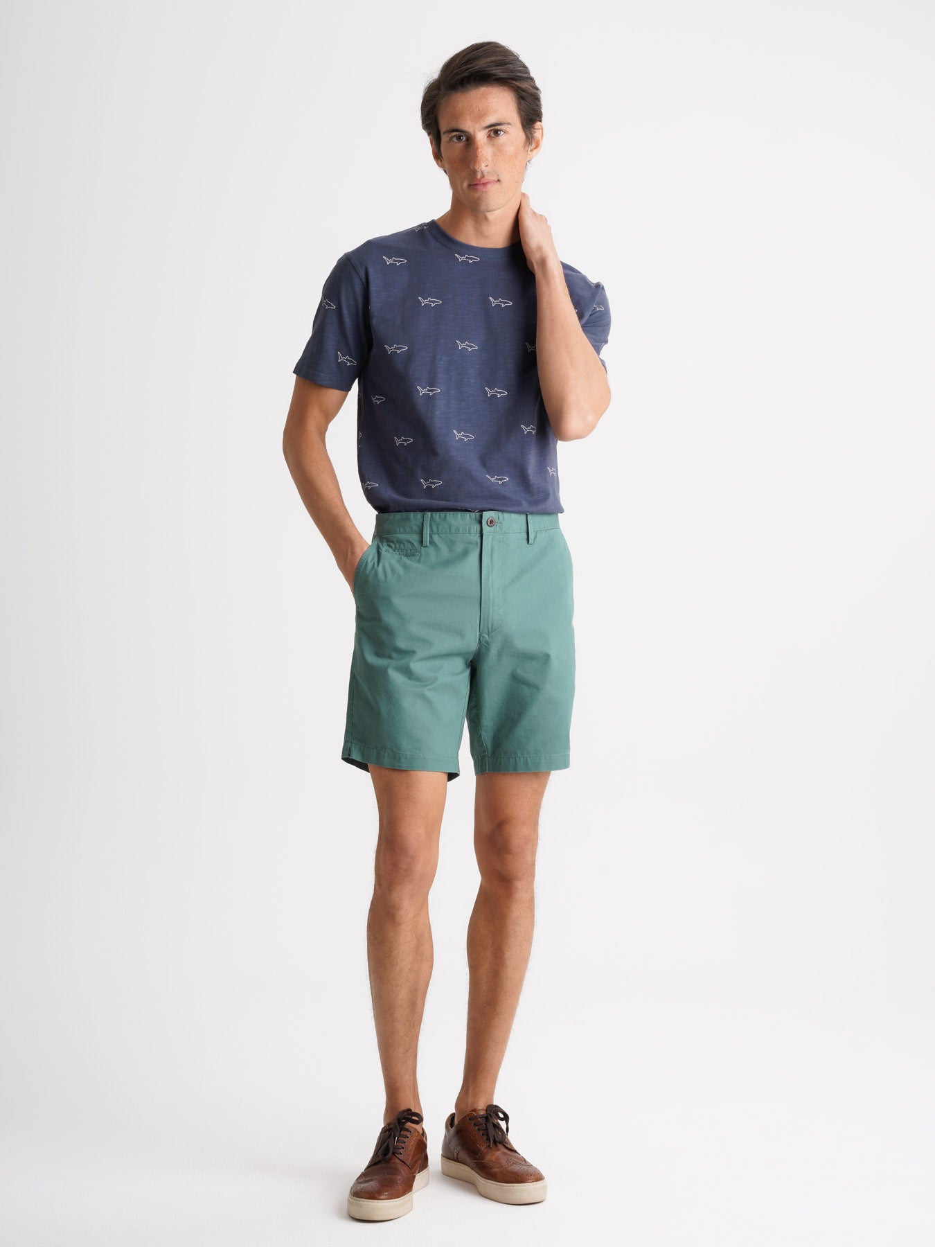 Pantalones cortos de corte slim en verde de Mr. Blue