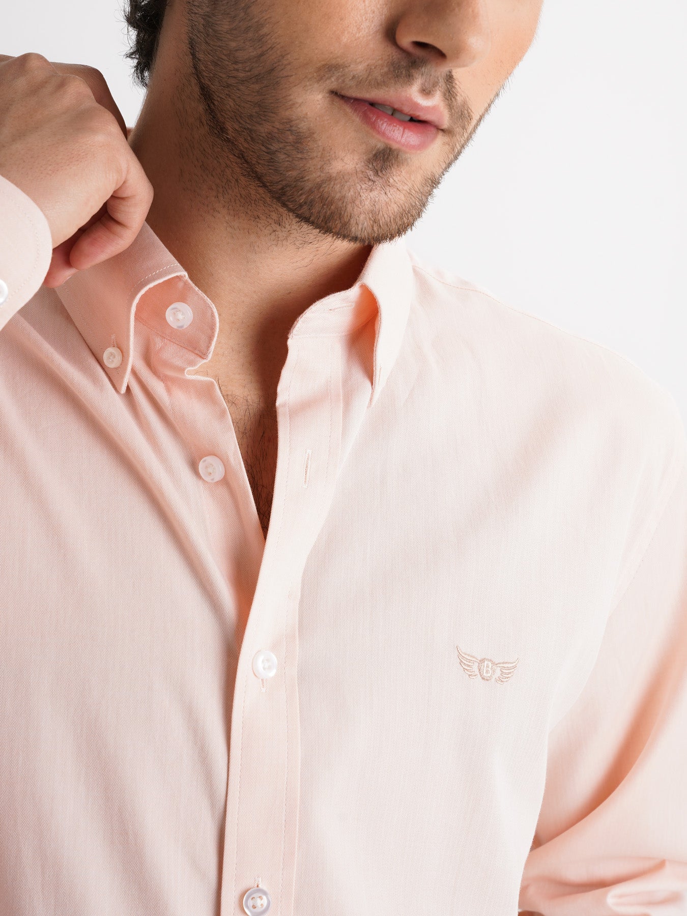 Camisa de corte estándar con diseño de espiga en naranja de Mr. Blue