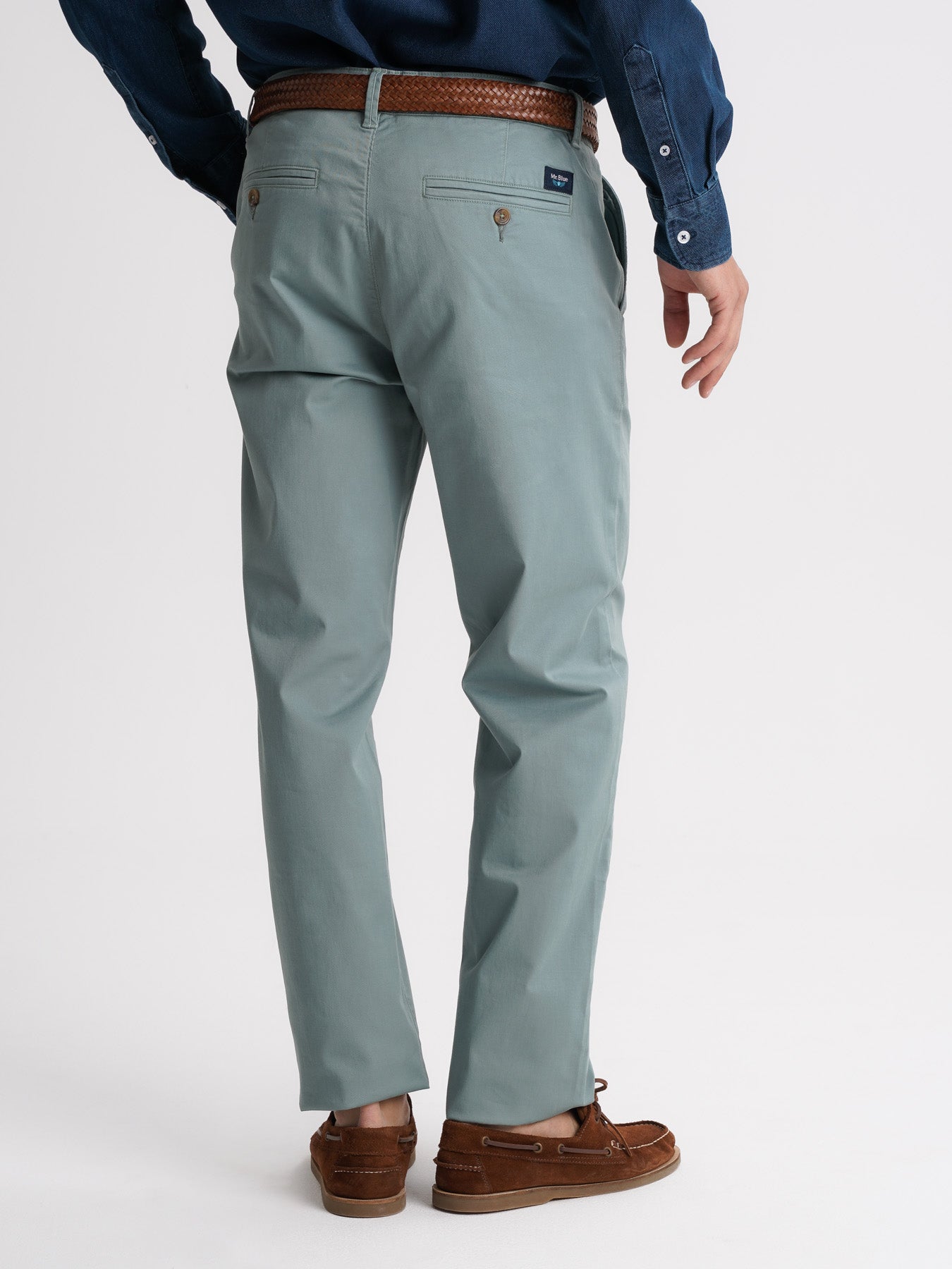 Chinos de sarga de corte estándar de Mr. Blue
