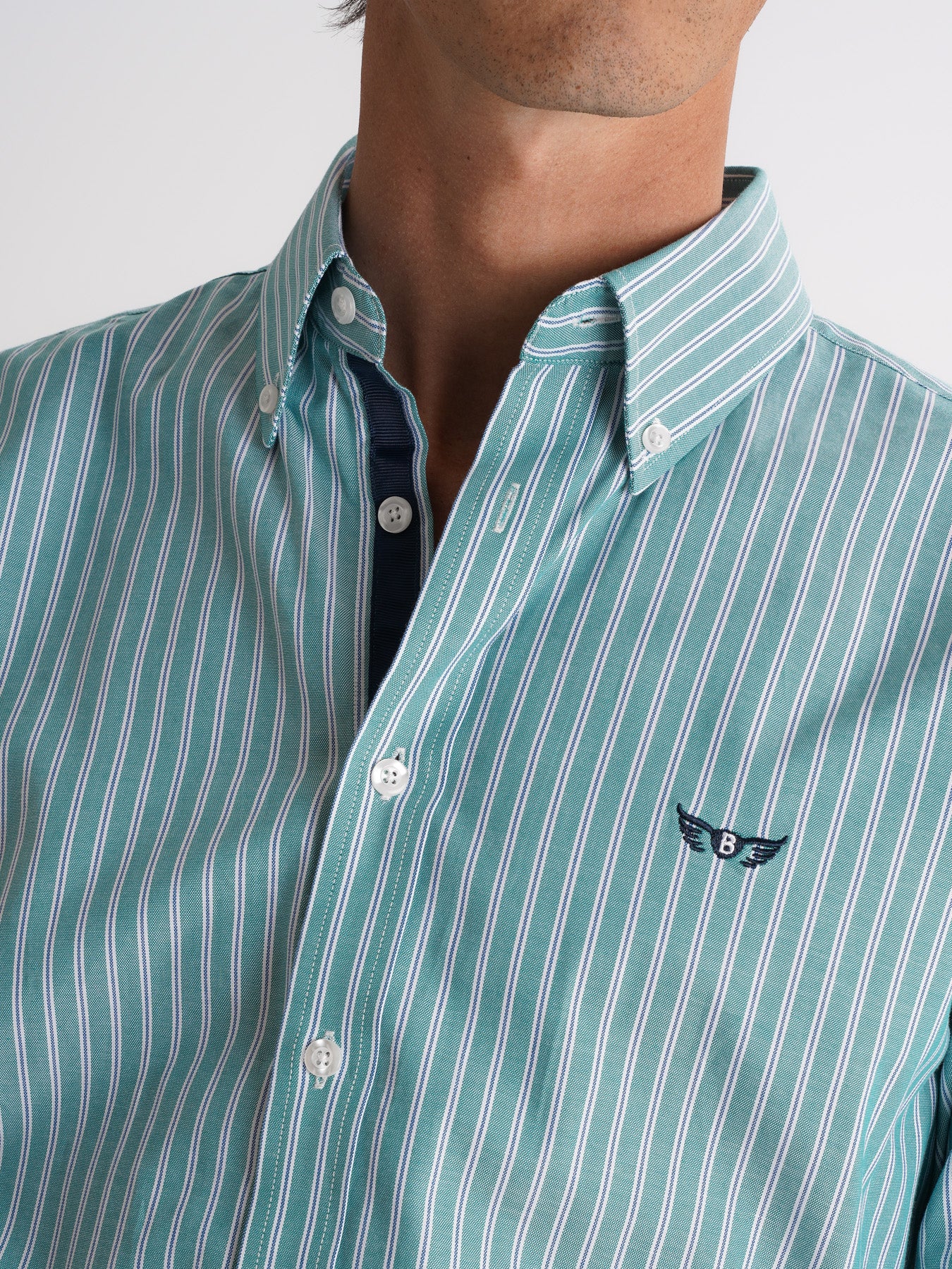 Camisa azul Oxford de corte estándar de Mr. Blue