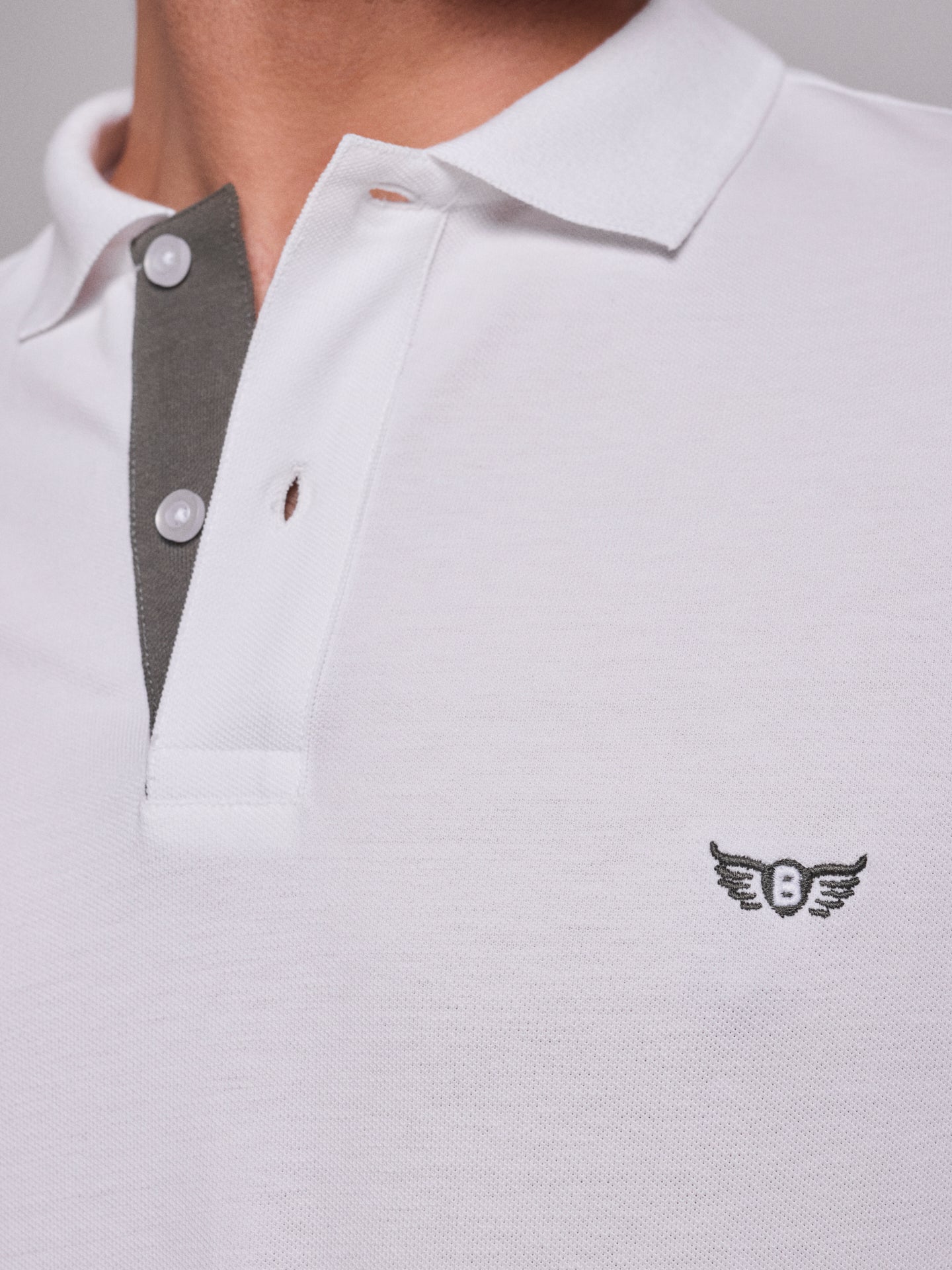 POLO BRANCO MANGA CURTA REGULAR FIT MR. BLUE