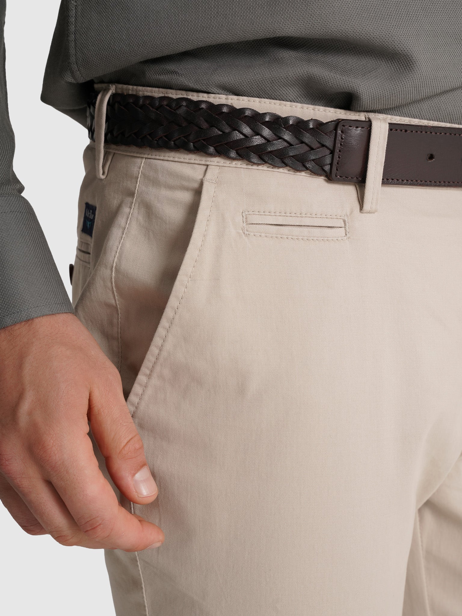 CALÇAS ALGODÃO BEGES SLIM FIT MR. BLUE