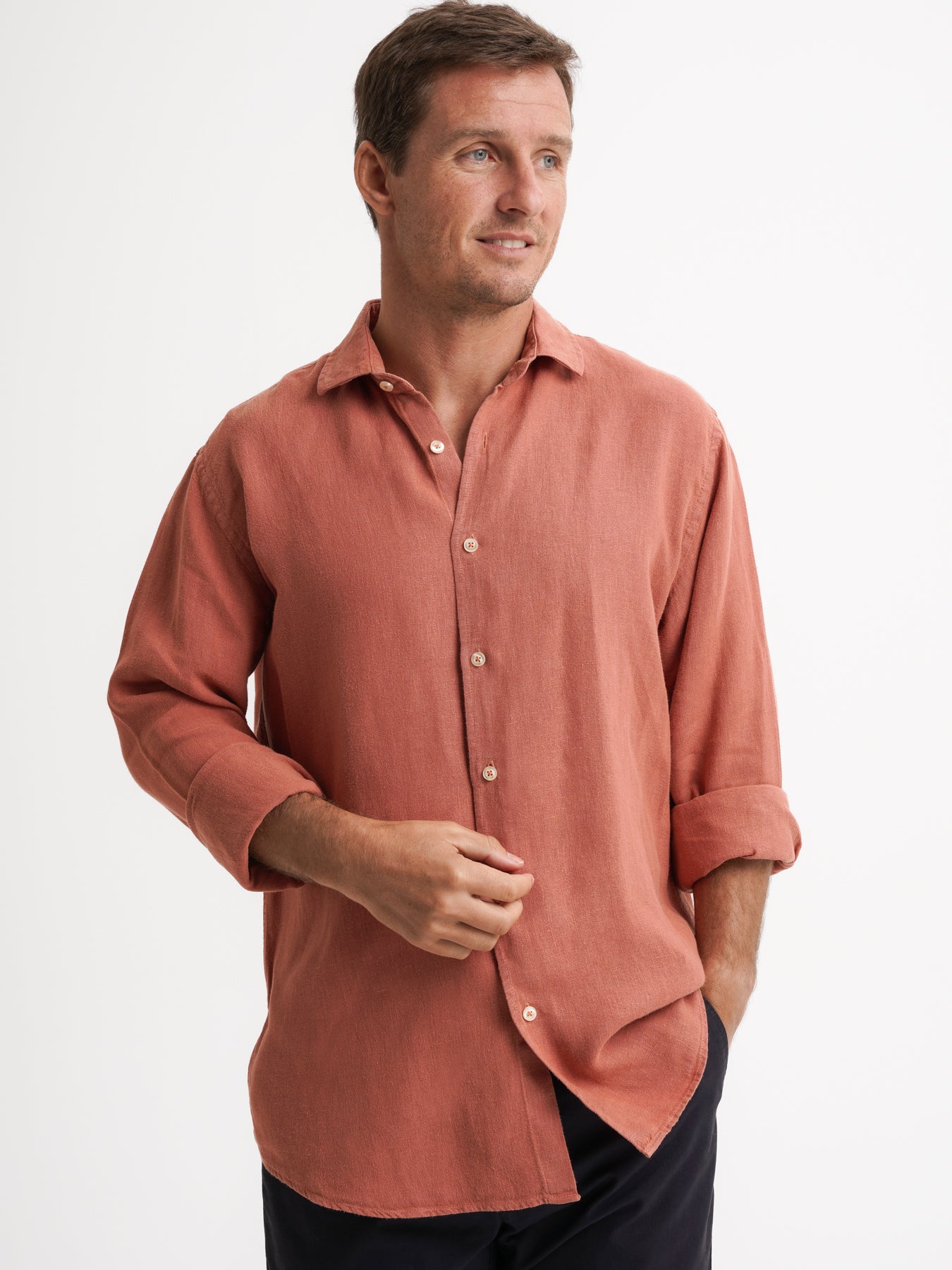 Camisa entallada de lino rosa Mr. Blue