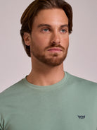 T-SHIRT ALGODÃO VERDE MANGA CURTA REGULAR FIT MR. BLUE