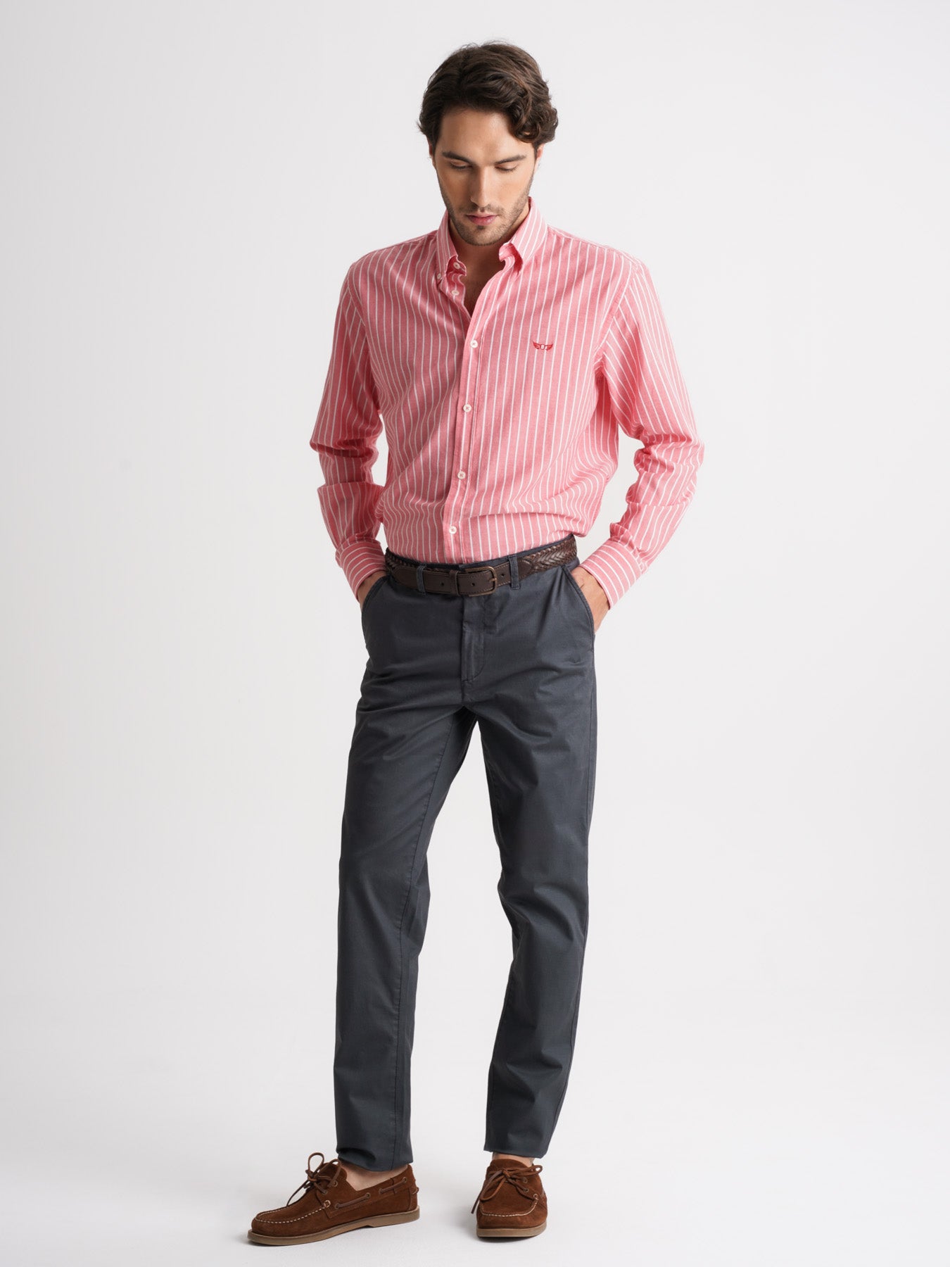 Pantalón chino azul de corte slim de Mr. Blue
