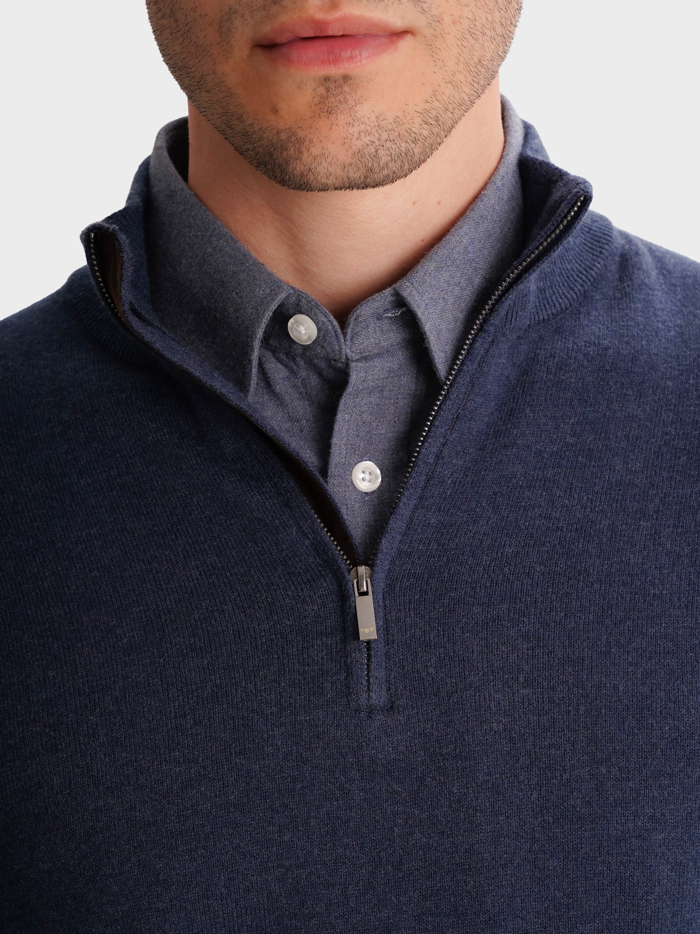 BLUE THIN PULLOVER WITH REGULAR FIT MR ELBOW PADS. BLUE