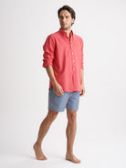 Camisa de corte estándar de lino rosa de Mr. Blue