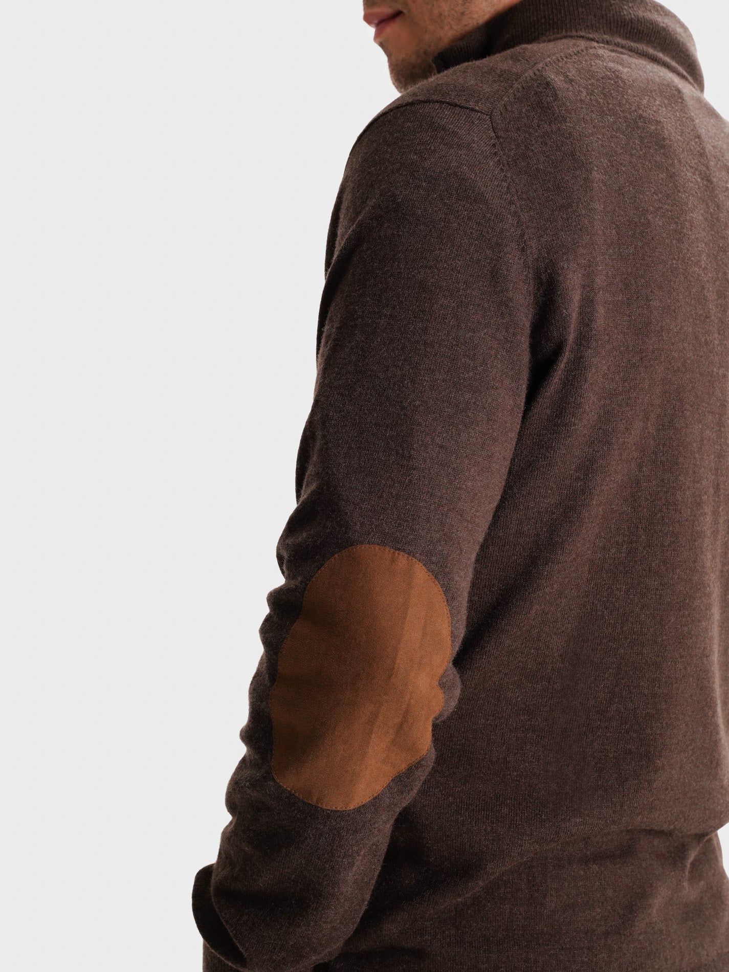 THIN BROWN PULLOVER WITH REGULAR FIT MR ELBOW PADS. BLUE