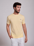 T-SHIRT ALGODÃO AMARELA MANGA CURTA REGULAR FIT MR. BLUE