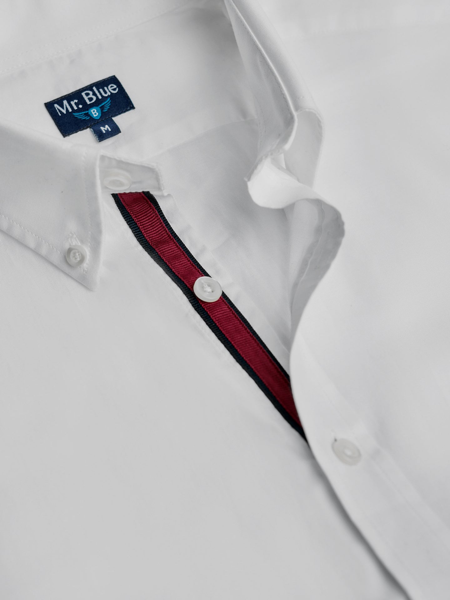 WHITE REGULAR FIT MR SHIRT. BLUE