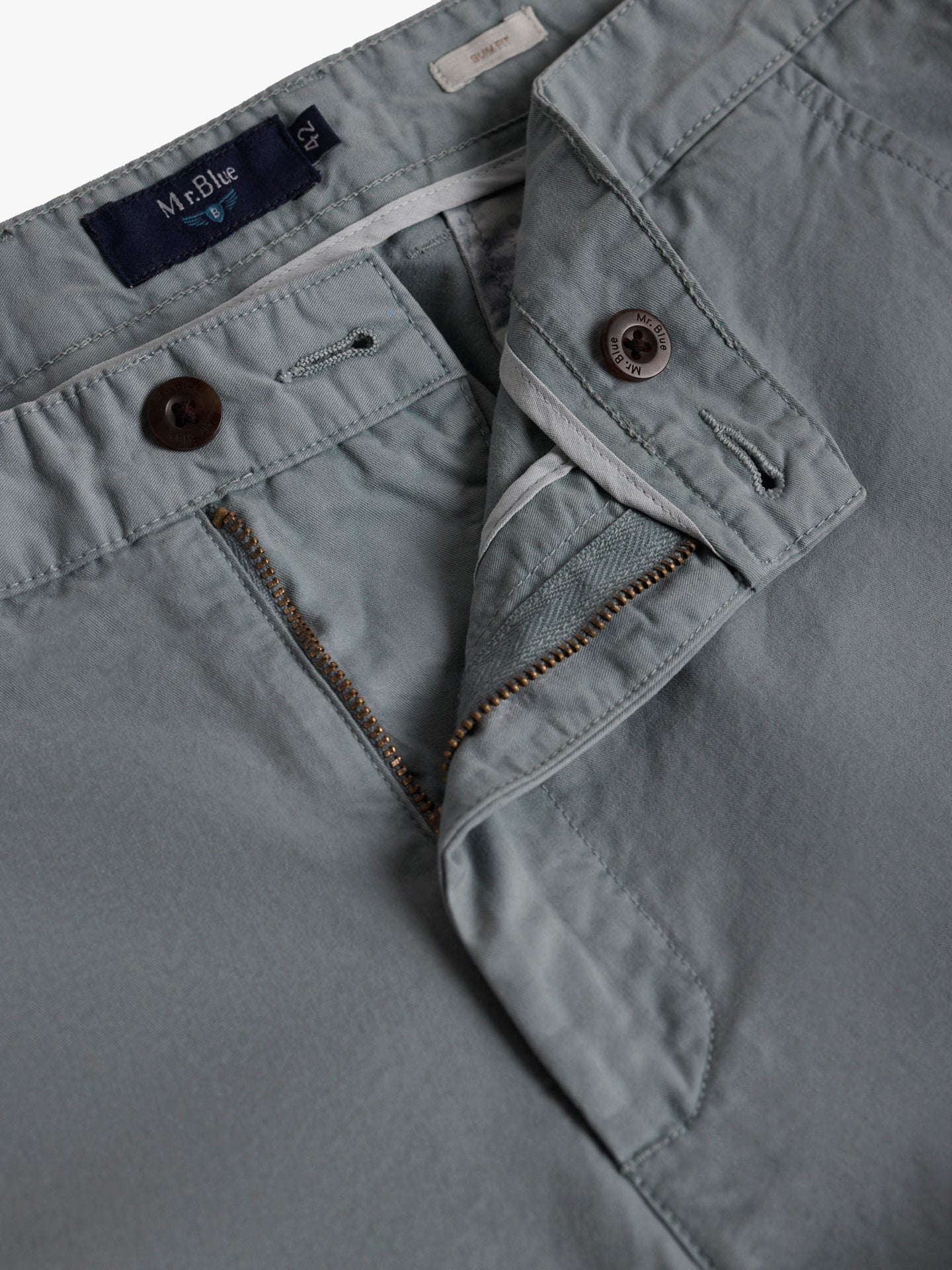 Chinos verdes de sarga de corte slim de Mr. Blue