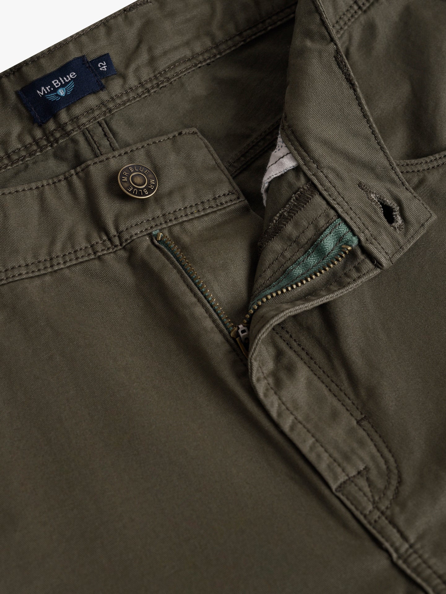 Chinos verdes de sarga de corte slim de Mr. Blue
