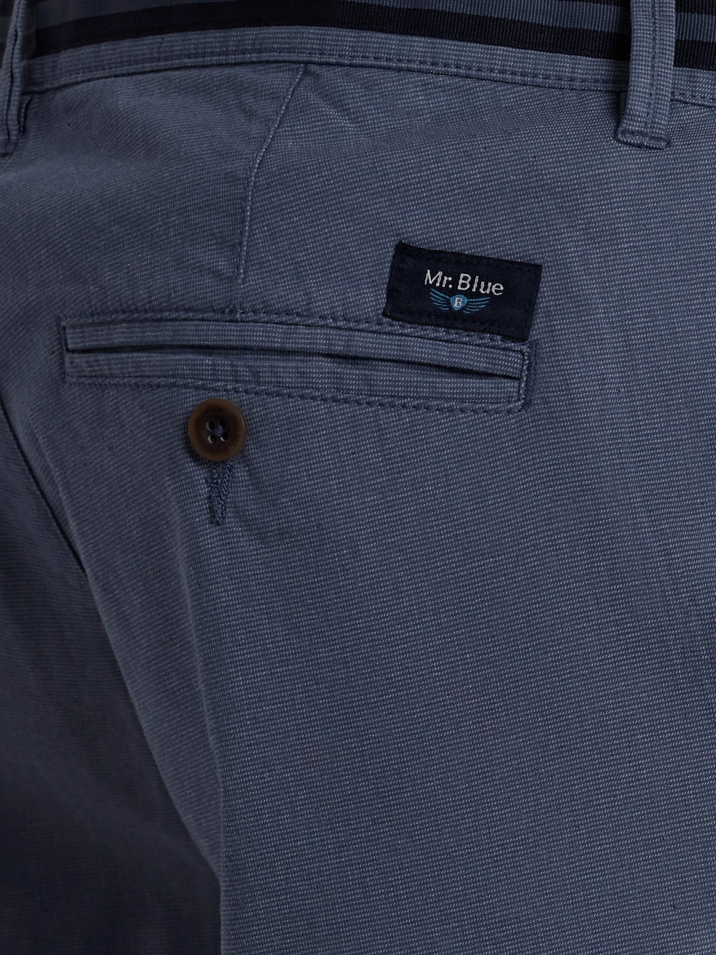 Pantalón chino azul de corte slim de Mr. Blue
